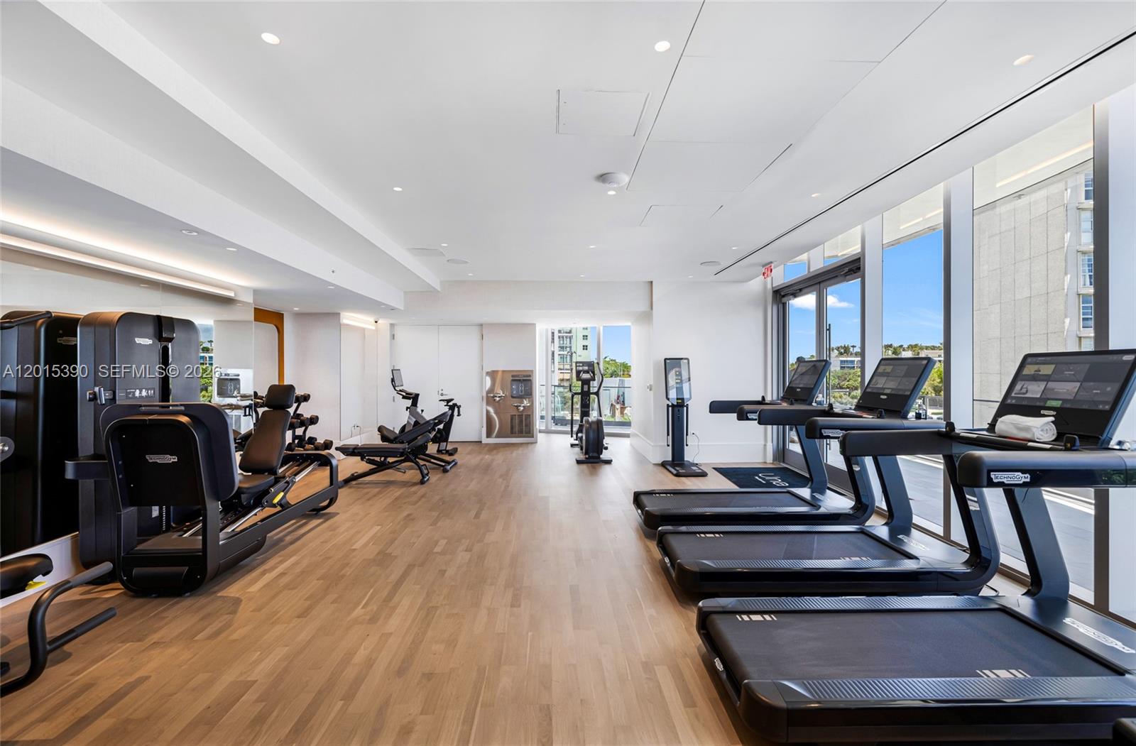 UNA RESIDENCES - Residential