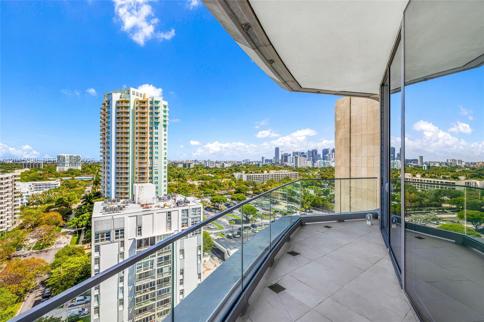 UNA RESIDENCES - Residential