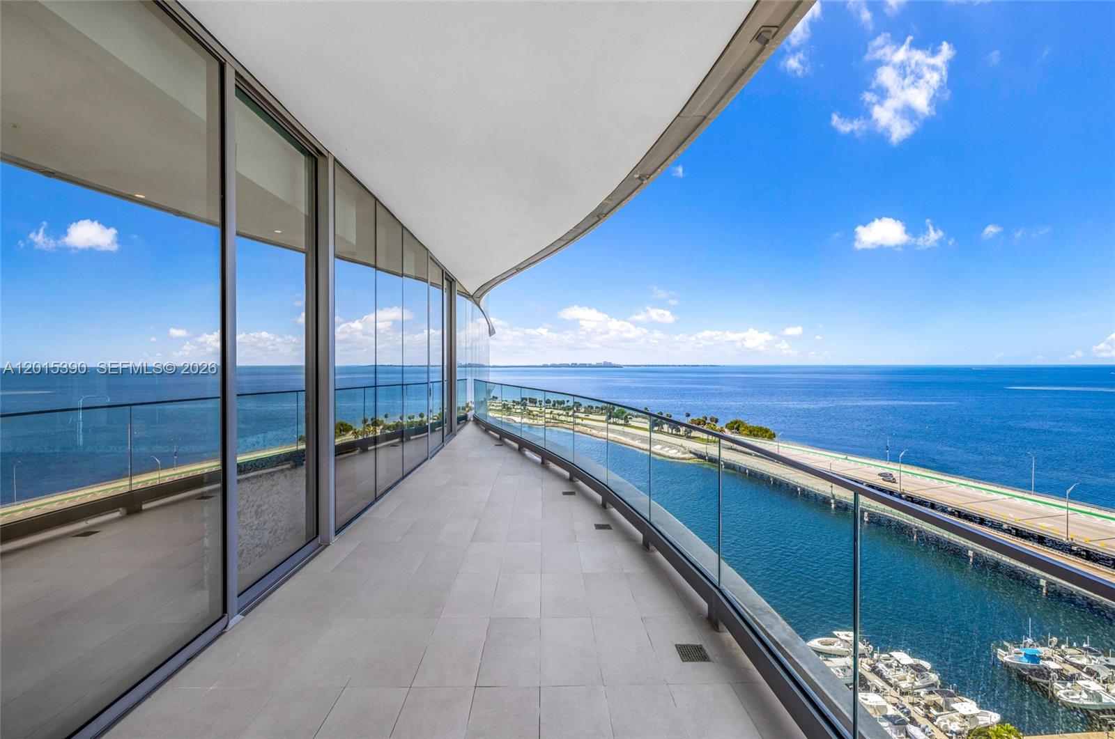 UNA RESIDENCES - Residential