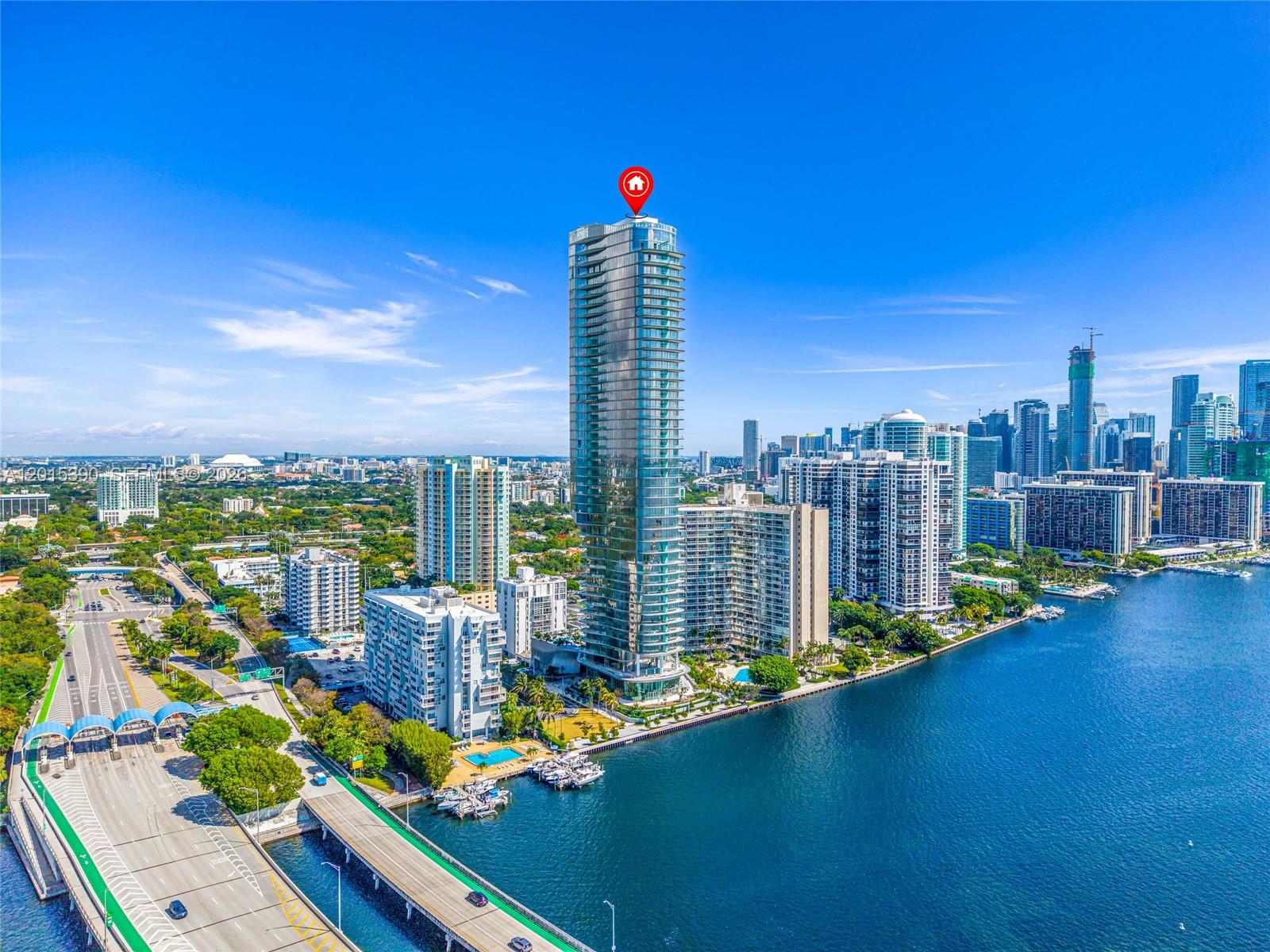 UNA RESIDENCES - Residential
