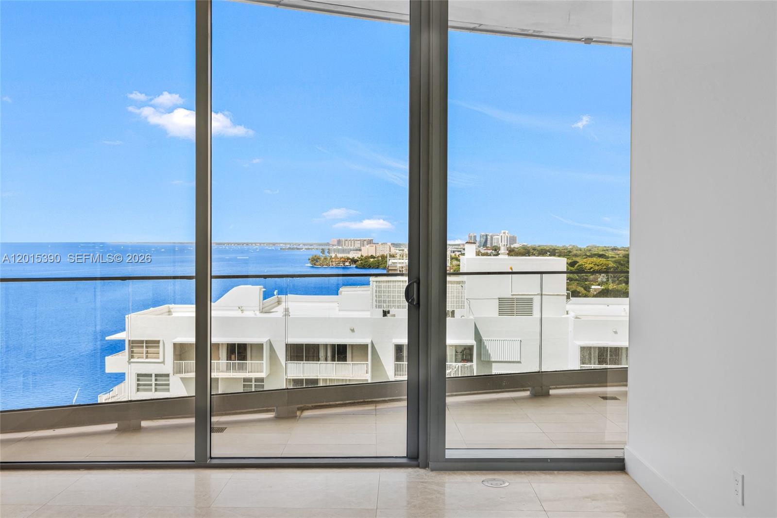 UNA RESIDENCES - Residential