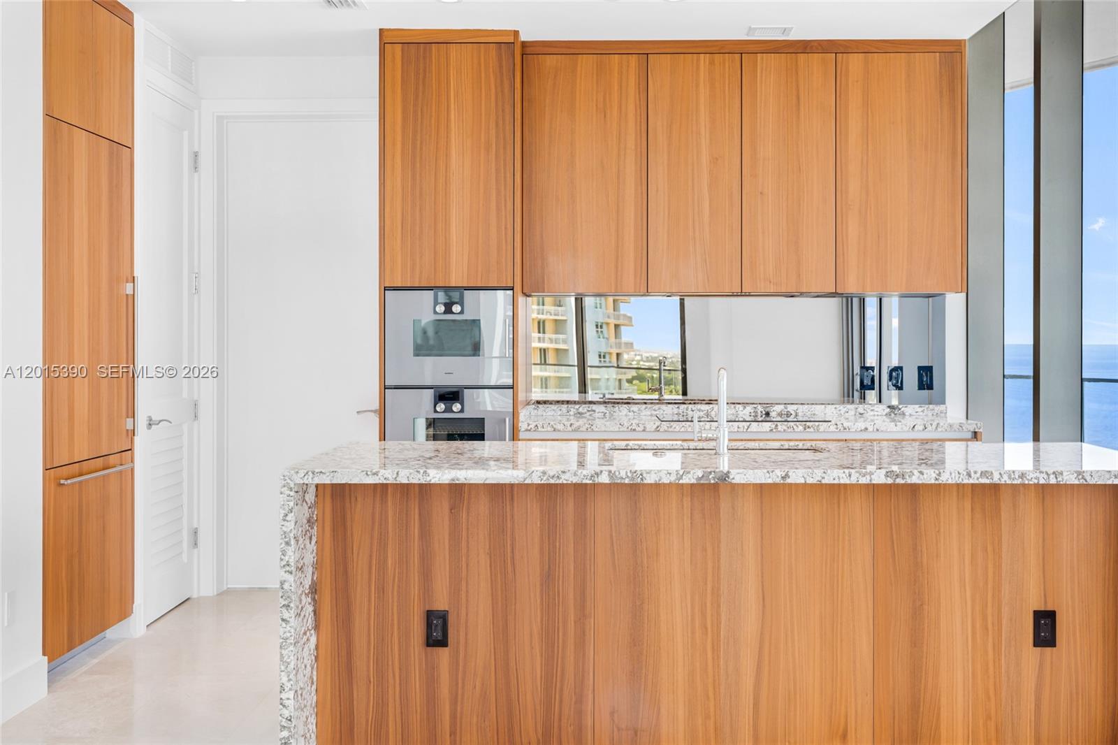 UNA RESIDENCES - Residential