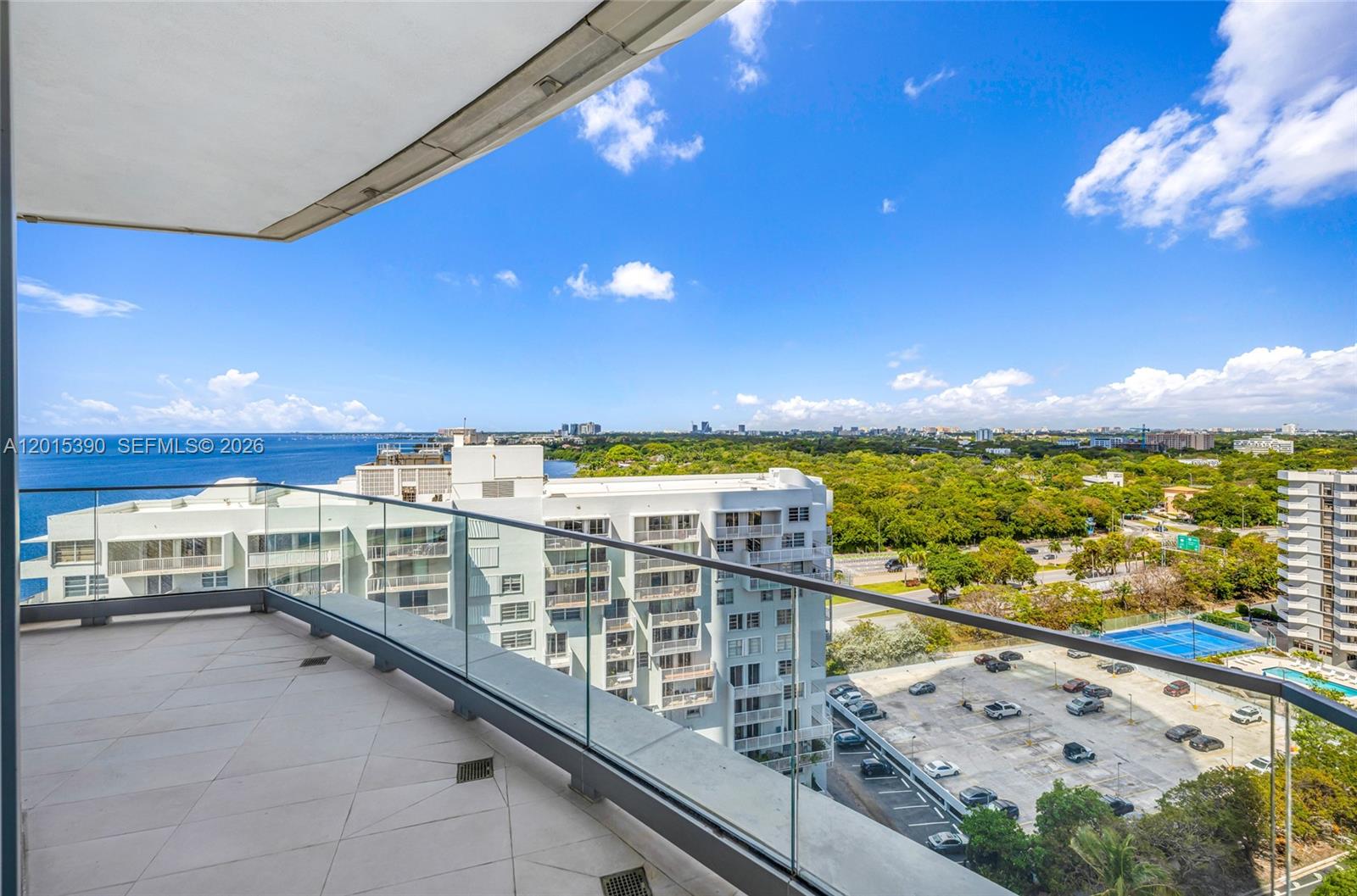 UNA RESIDENCES - Residential
