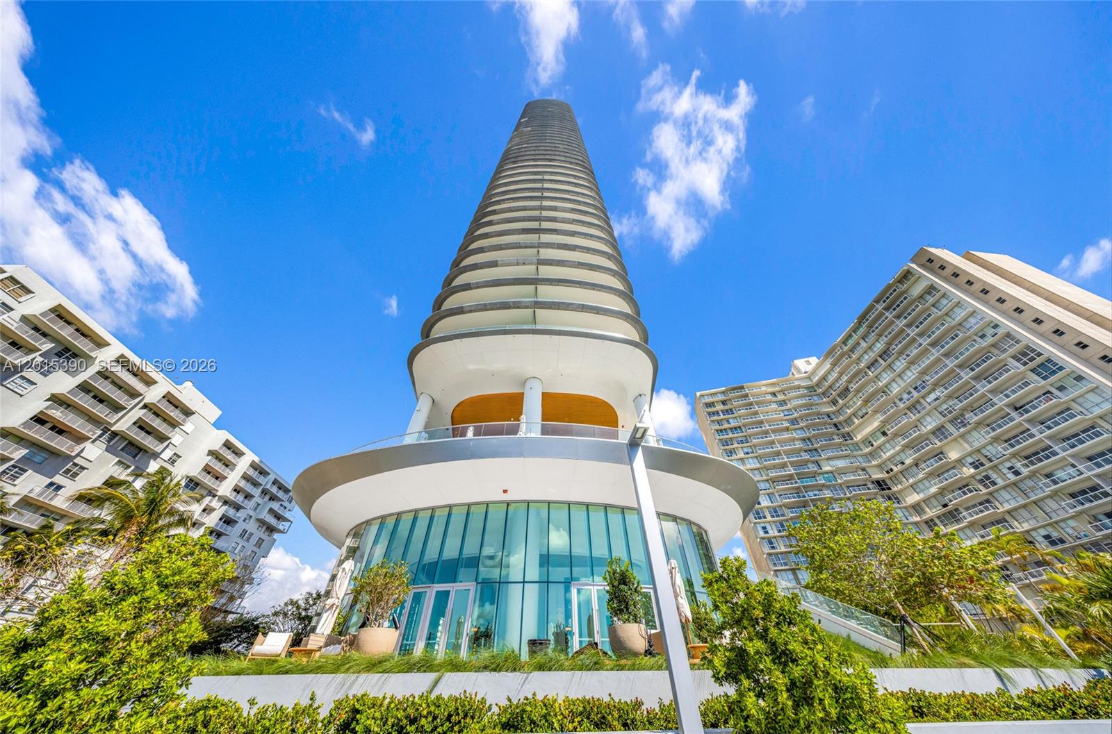 UNA RESIDENCES - Residential