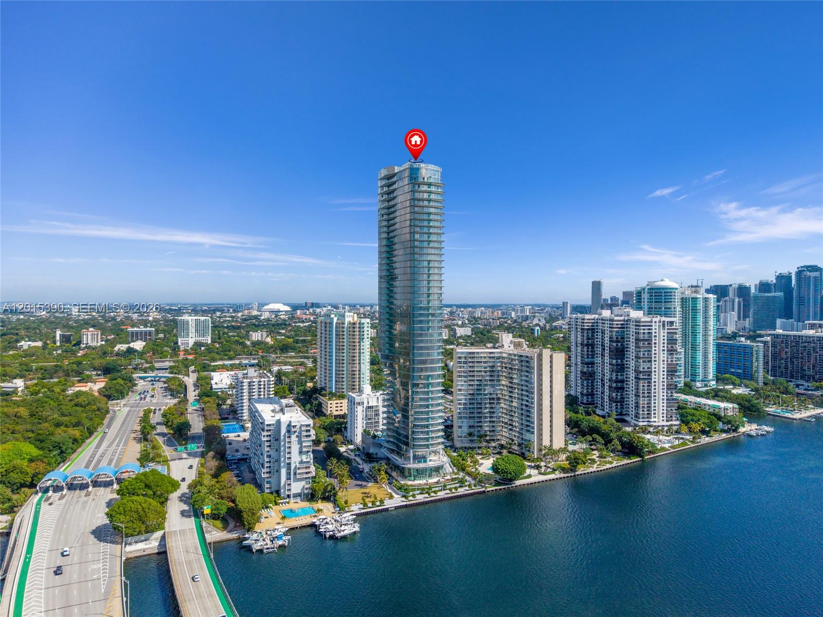 UNA RESIDENCES - Residential