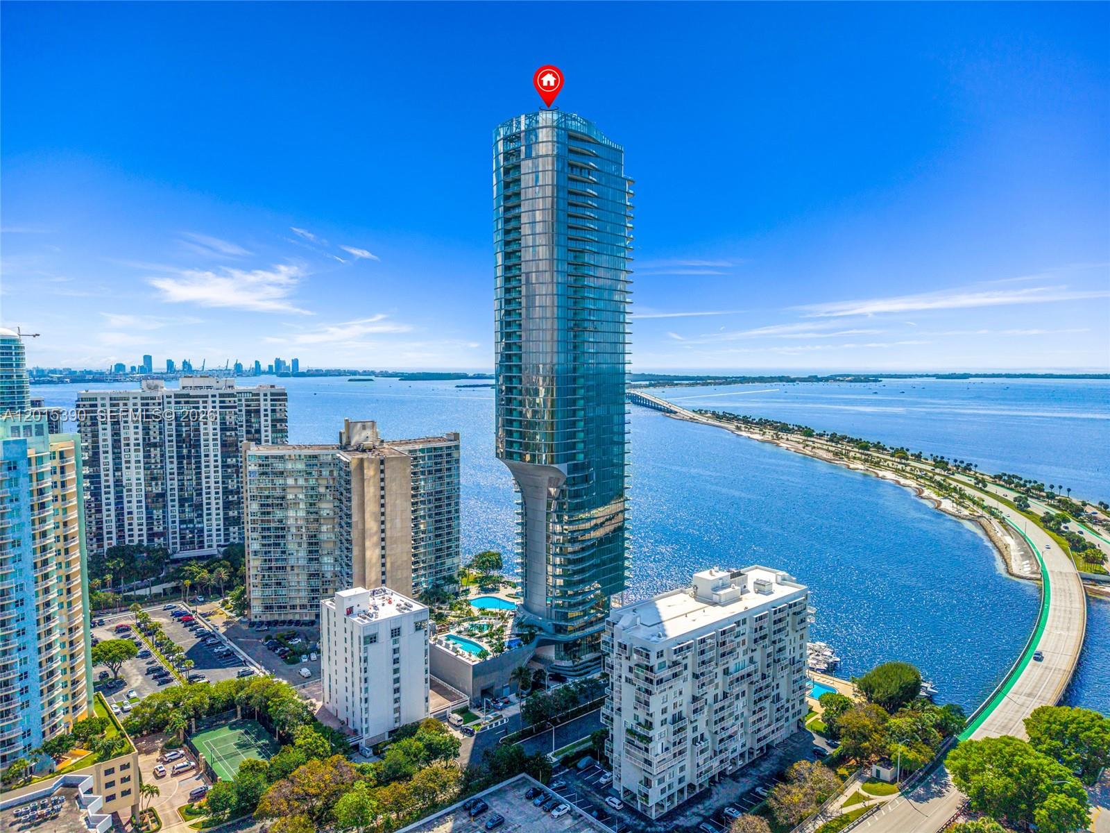 UNA RESIDENCES - Residential