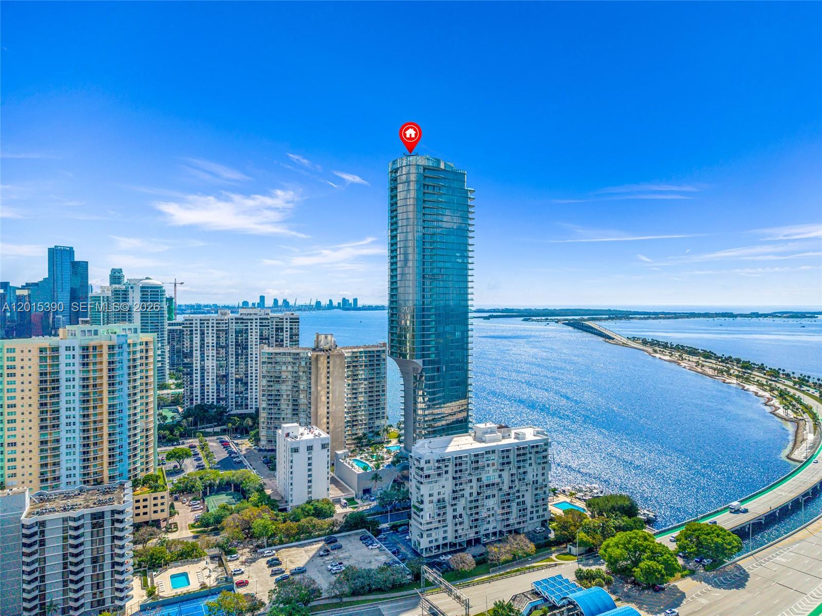 UNA RESIDENCES - Residential