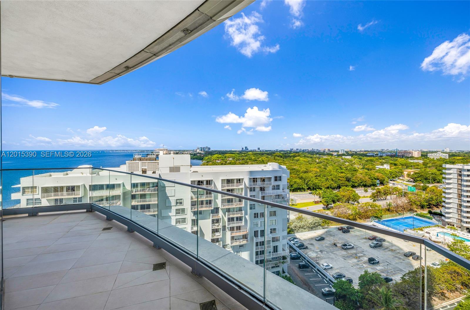 UNA RESIDENCES - Residential