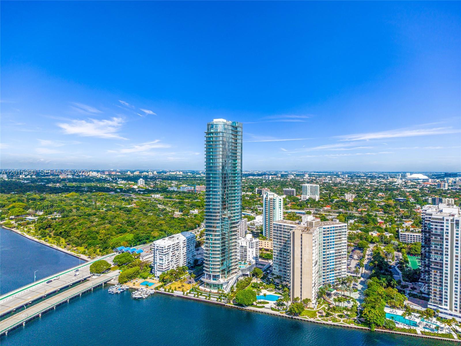 UNA RESIDENCES - Residential