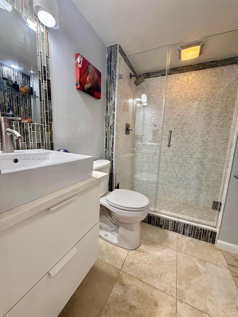 BUCKLEY TOWERS CONDO - EA - Residential