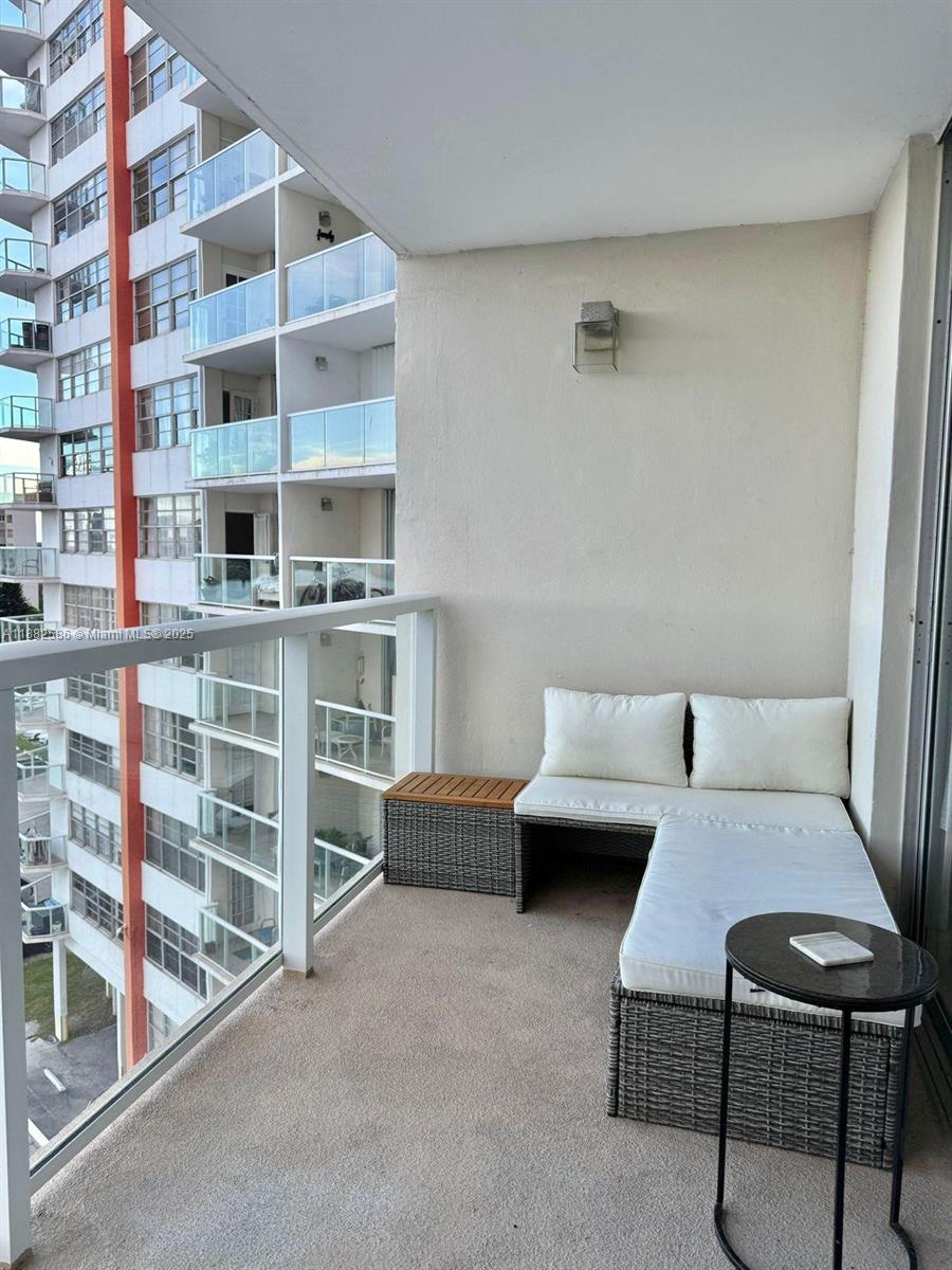 BUCKLEY TOWERS CONDO - EA - Residential