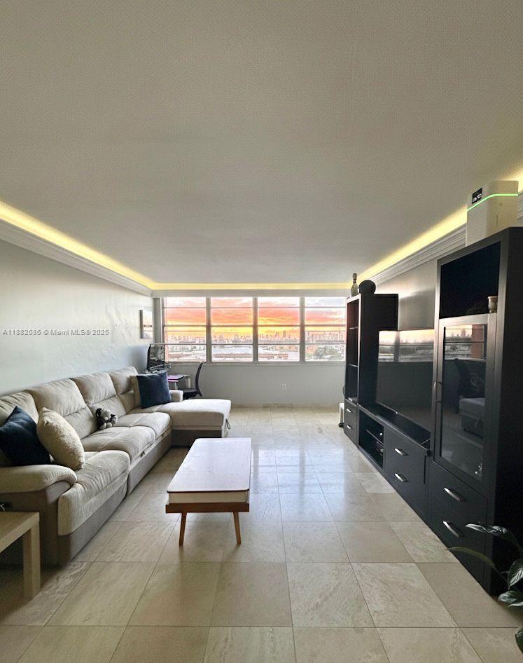 BUCKLEY TOWERS CONDO - EA - Residential