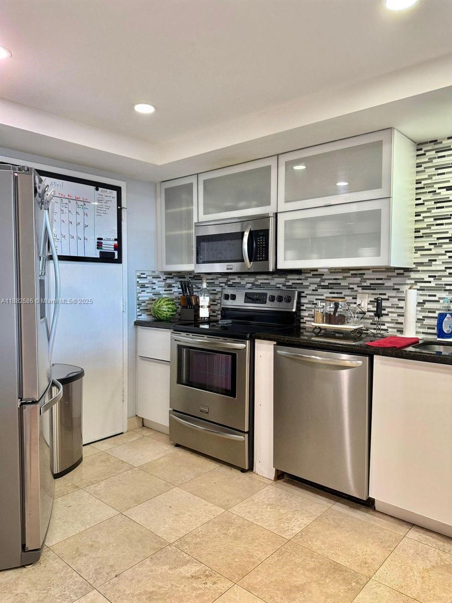 BUCKLEY TOWERS CONDO - EA - Residential