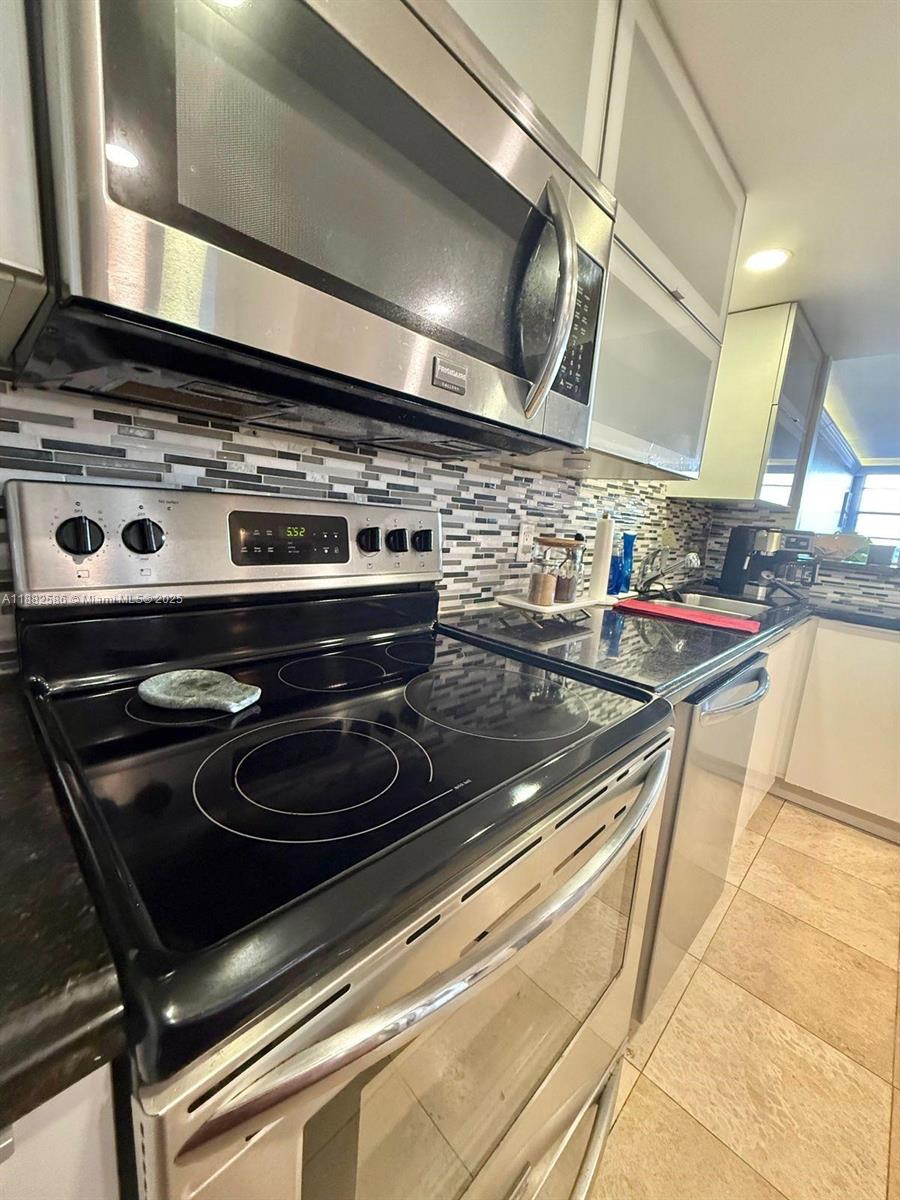 BUCKLEY TOWERS CONDO - EA - Residential