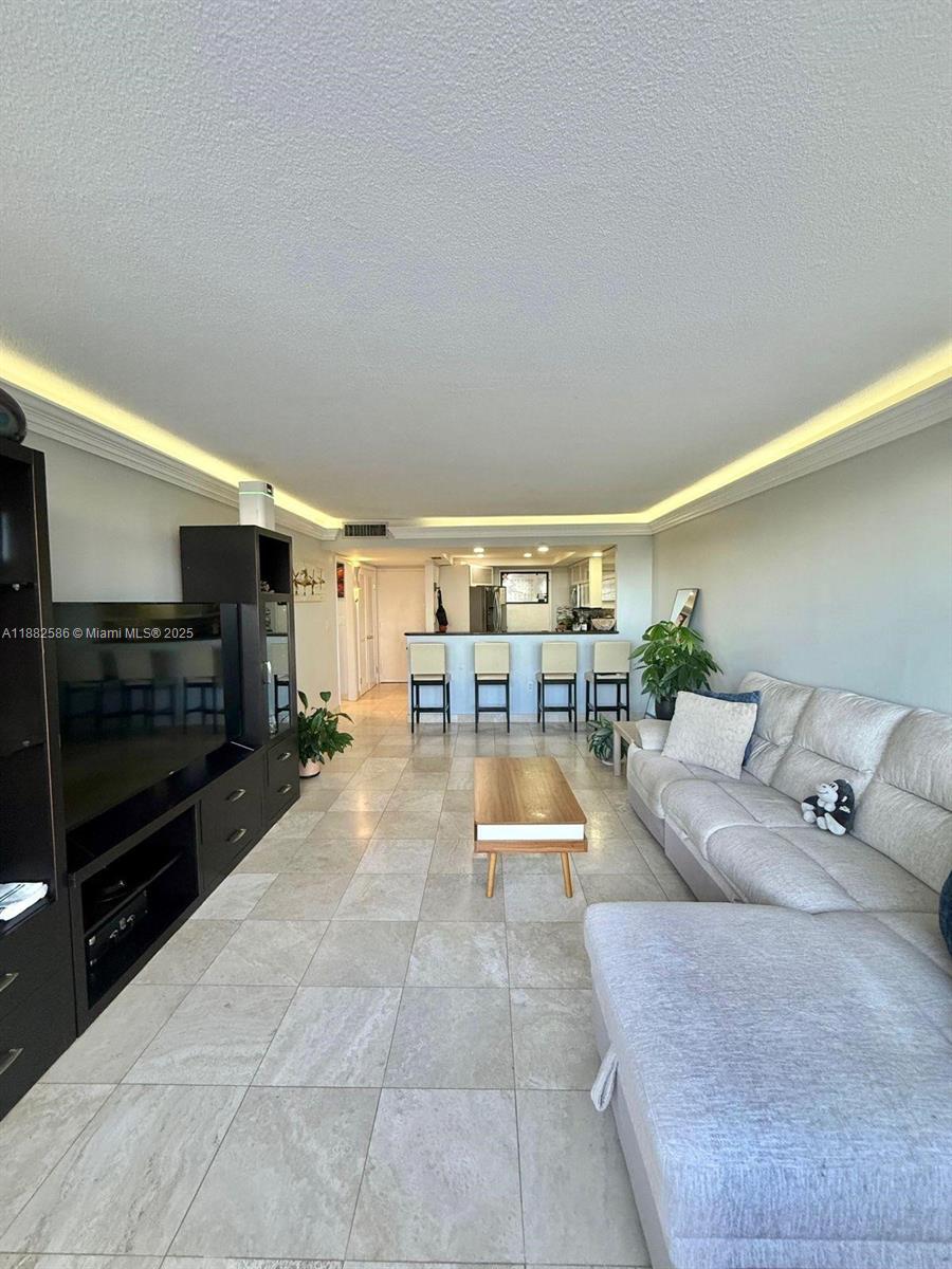 BUCKLEY TOWERS CONDO - EA - Residential