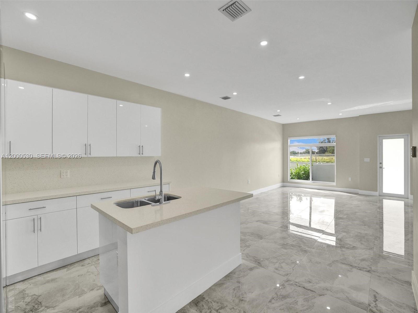 NARANJA PARK 2ND ADDN - Residential Lease