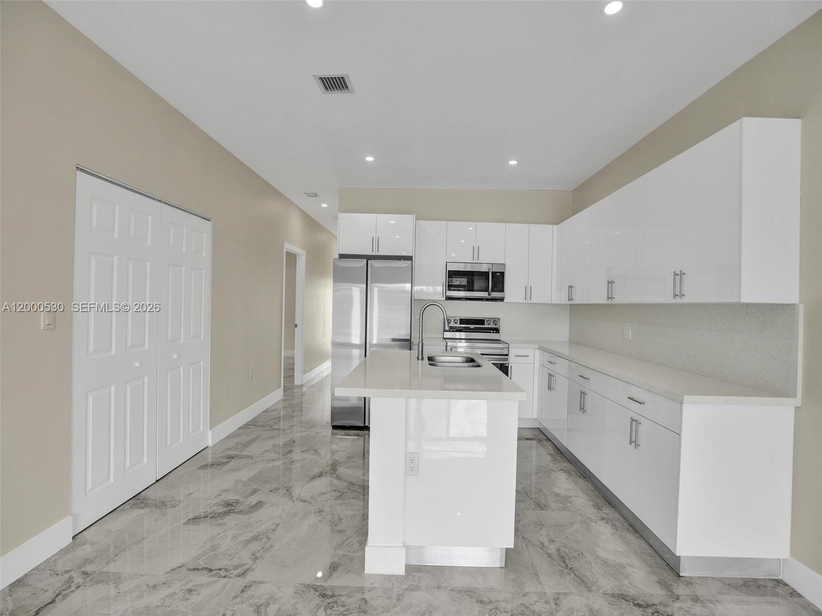 NARANJA PARK 2ND ADDN - Residential Lease