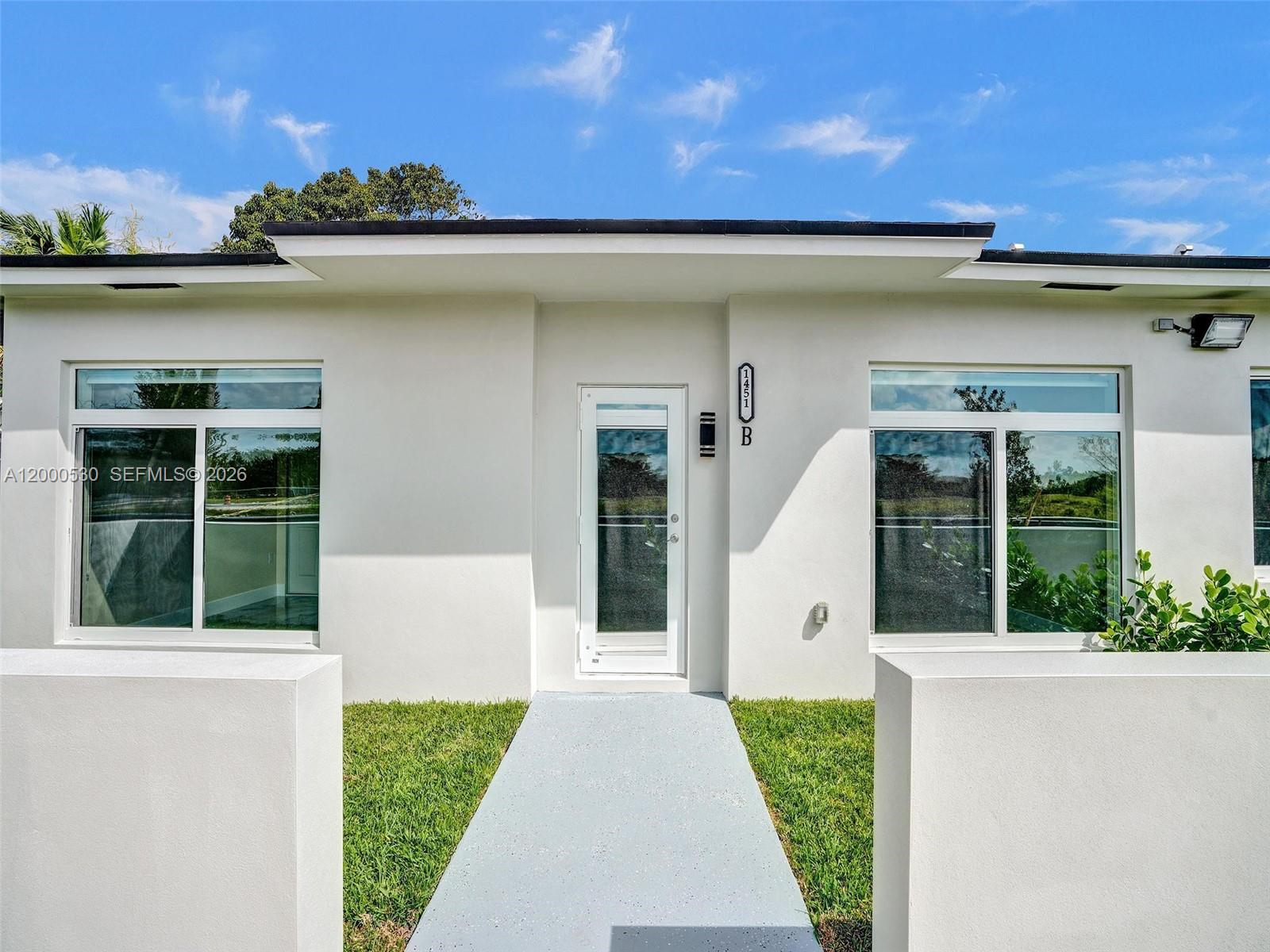 NARANJA PARK 2ND ADDN - Residential Lease