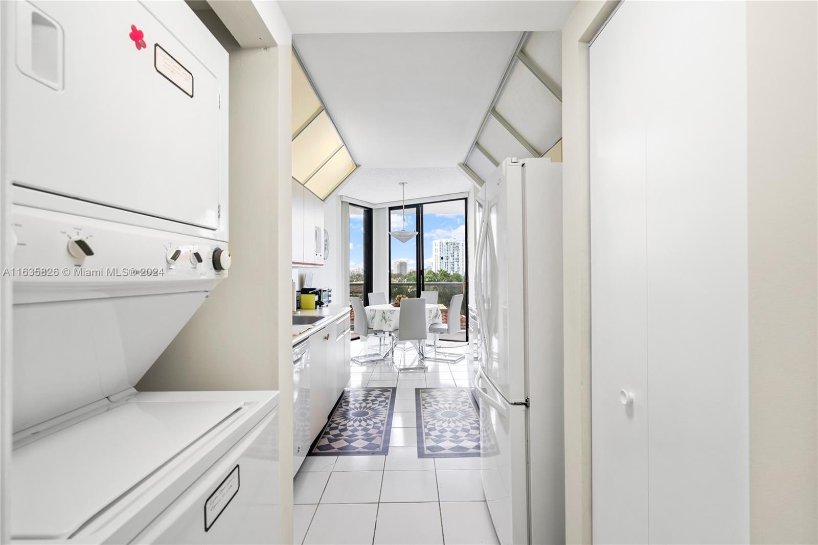 HAMPTONS WEST CONDO - Residential