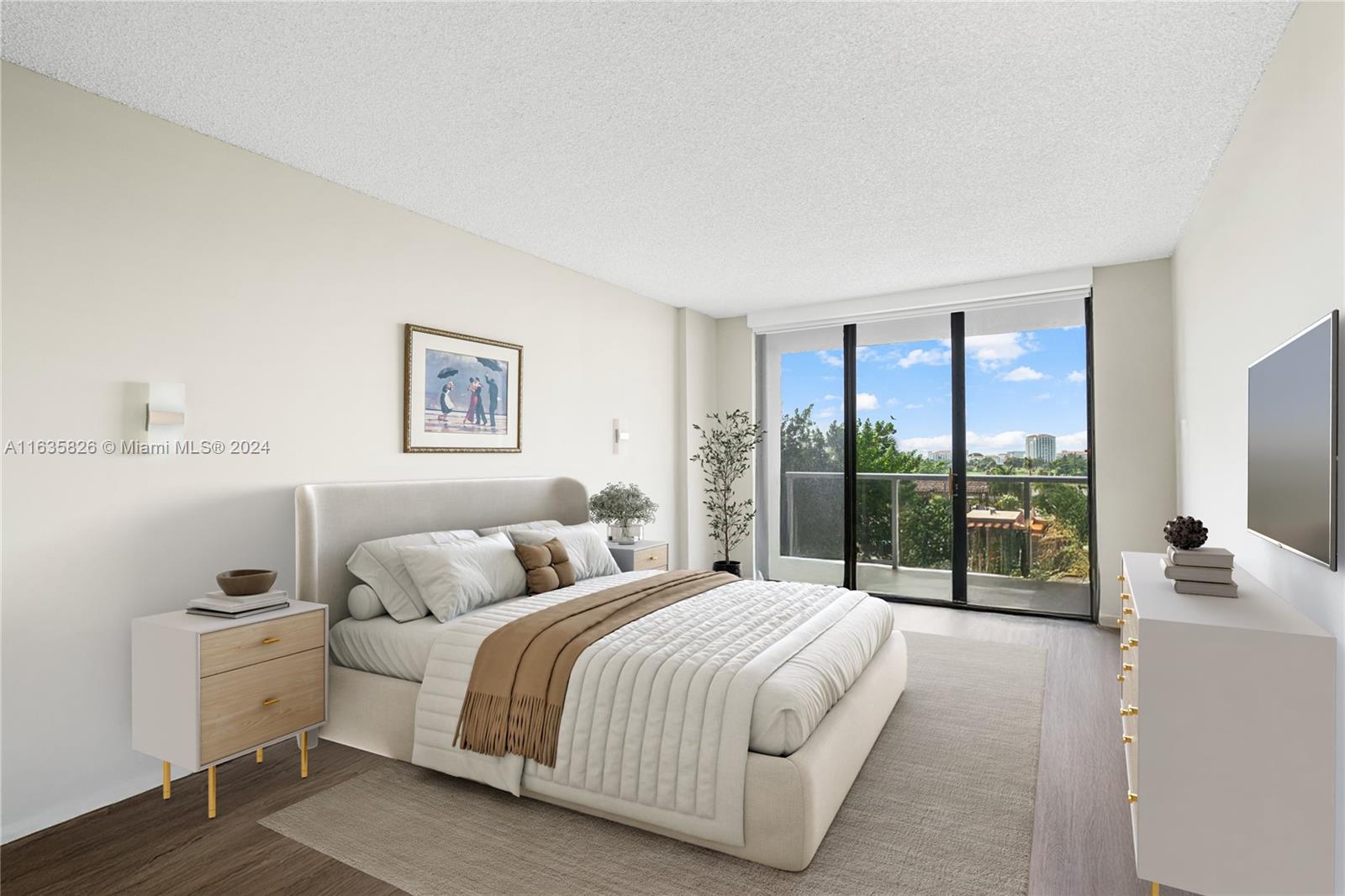 HAMPTONS WEST CONDO - Residential