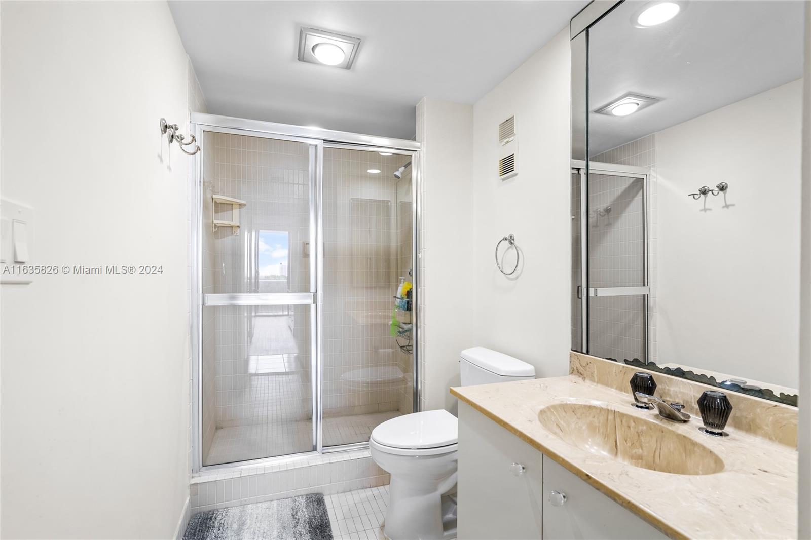 HAMPTONS WEST CONDO - Residential