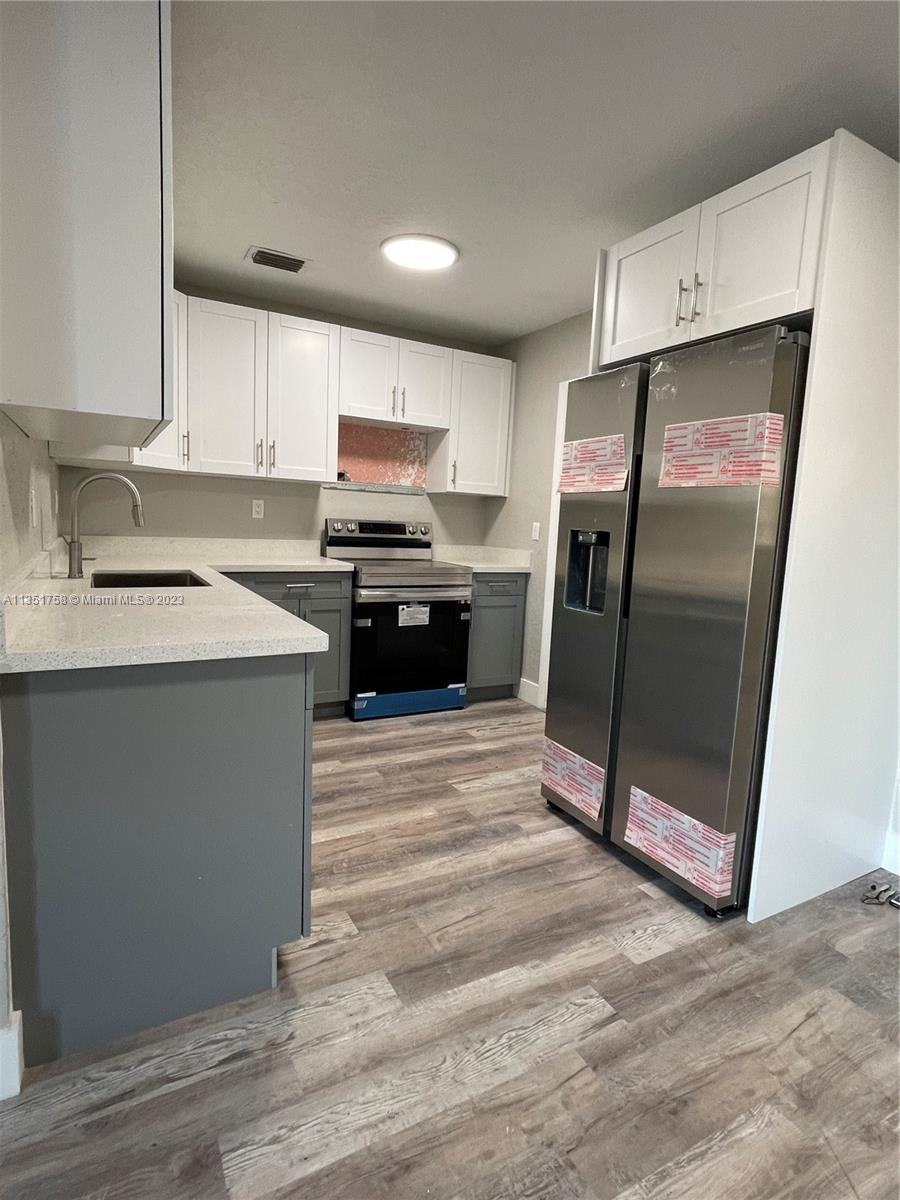 GOLDEN HEIGHTS HOMES - Residential