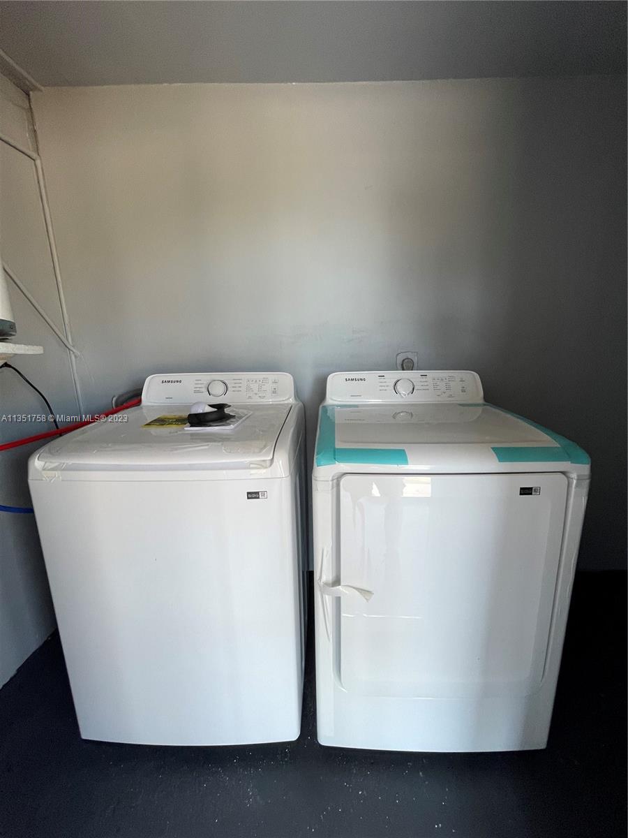 GOLDEN HEIGHTS HOMES - Residential