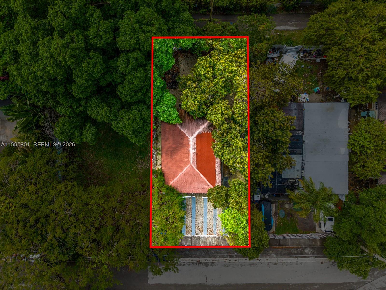 270 NW 35th St