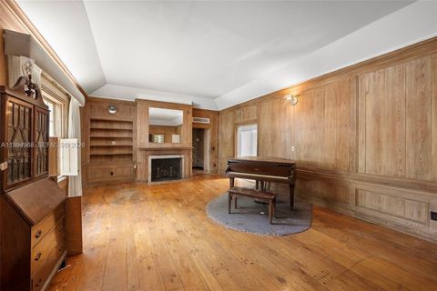 140 NE 95th St Miami Shores FL 33138