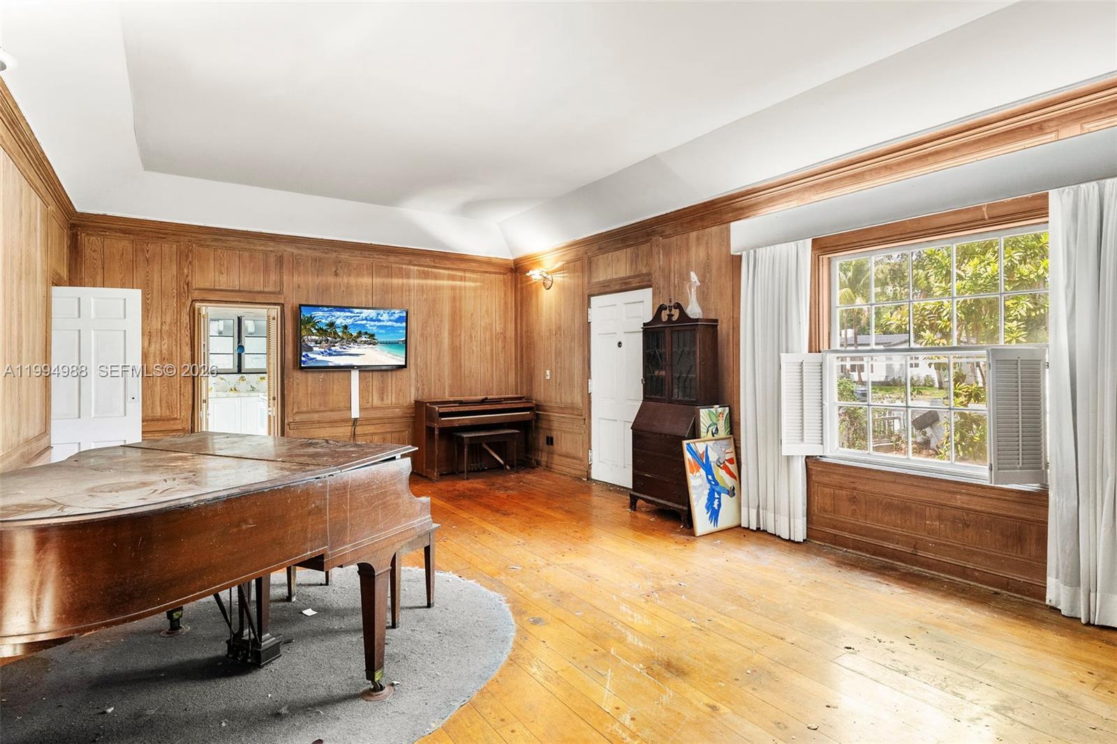 View photos, virtual tours, details... 140 NE 95th St