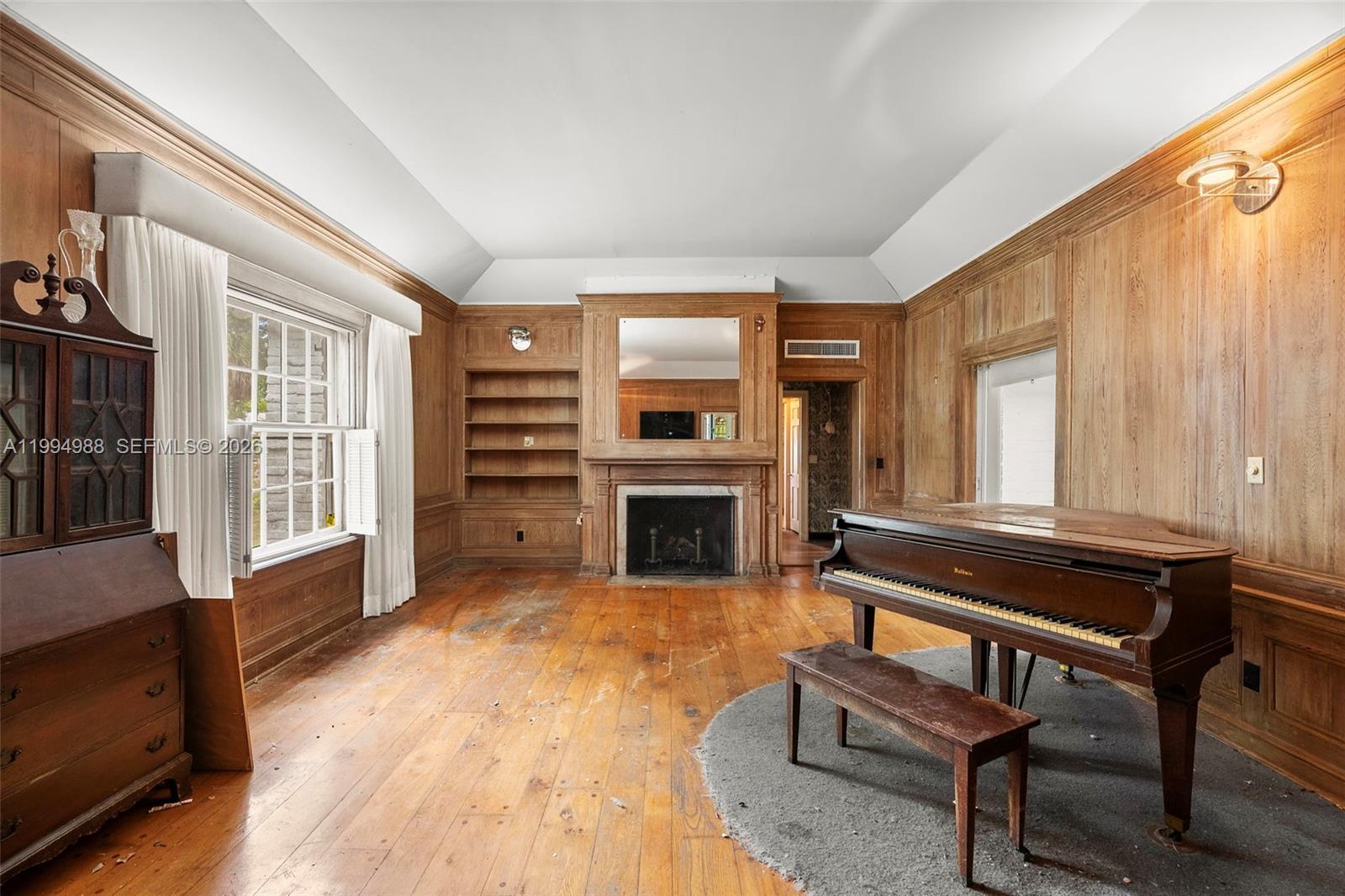 View photos, virtual tours, details... 140 NE 95th St