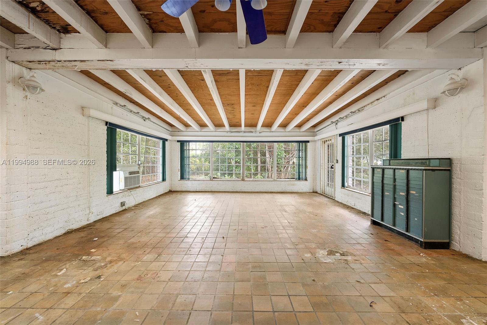 MIAMI SHORES SEC 1 AMD - Residential