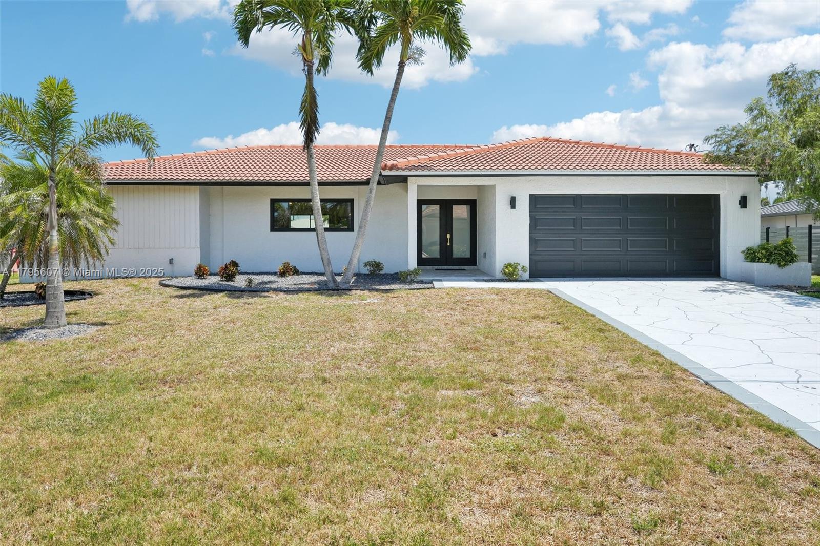 5323 Sw 11th Ct, Cape Coral, Lee County, Florida - 3 Bedrooms  
2 Bathrooms - 