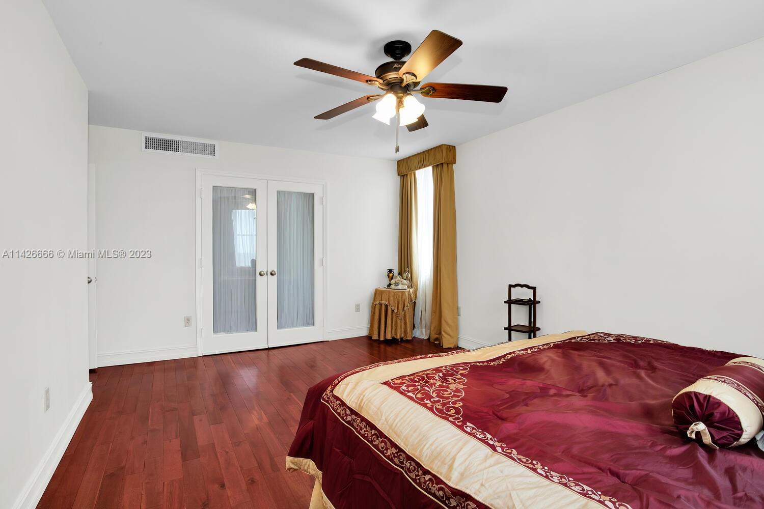 Coral Gables, Florida 33134, United States, 2 Bedrooms Bedrooms, ,2 BathroomsBathrooms,Residential,Active,71561