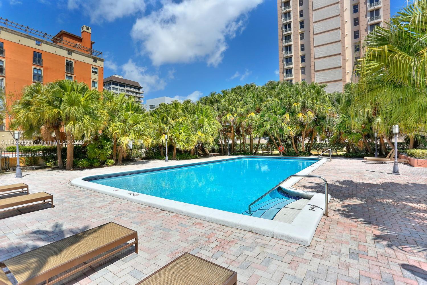 Coral Gables, Florida 33134, United States, 2 Bedrooms Bedrooms, ,2 BathroomsBathrooms,Residential,Active,71561