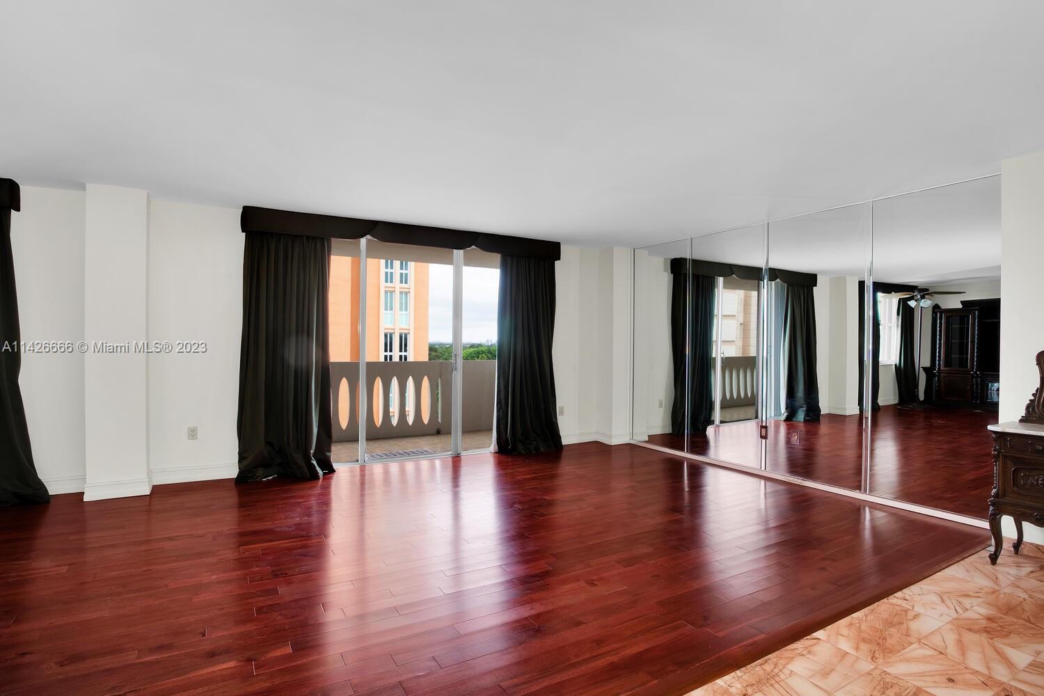 Coral Gables, Florida 33134, United States, 2 Bedrooms Bedrooms, ,2 BathroomsBathrooms,Residential,Active,71561