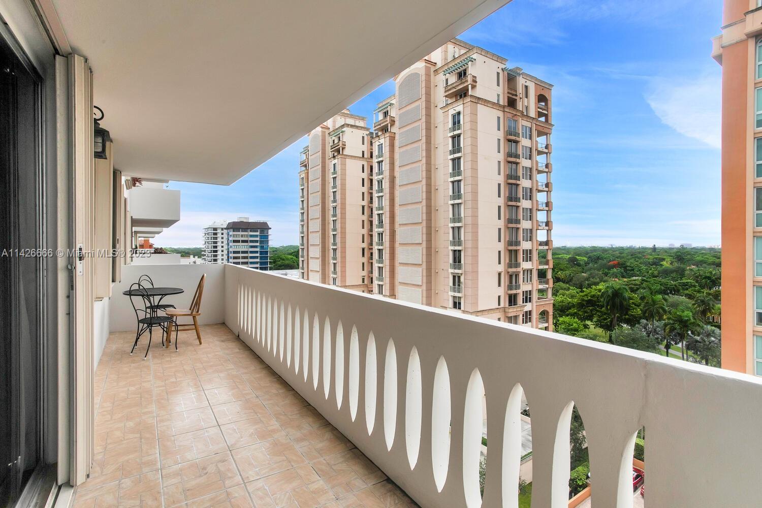 Coral Gables, Florida 33134, United States, 2 Bedrooms Bedrooms, ,2 BathroomsBathrooms,Residential,Active,71561