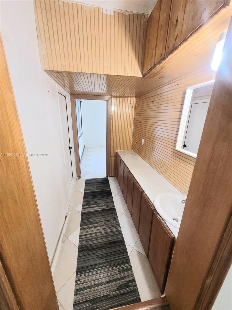 HOLIDAY CITY AT BOCA RATO - Residential Lease