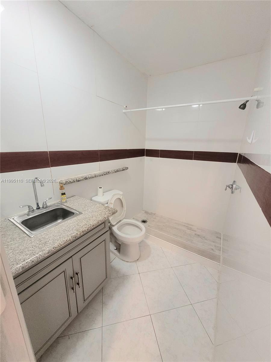 HOLIDAY CITY AT BOCA RATO - Residential Lease