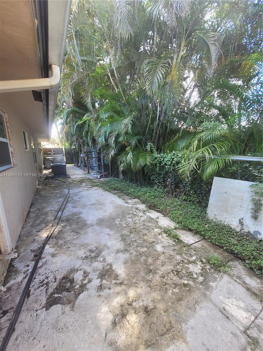 HOLIDAY CITY AT BOCA RATO - Residential Lease