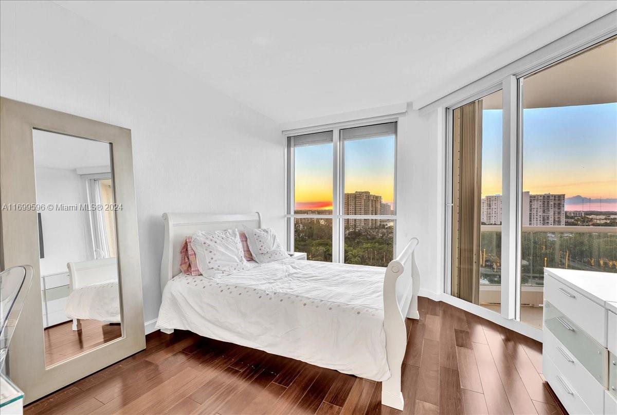 7000 ISL BLVD WILLIAMS IS - Residential