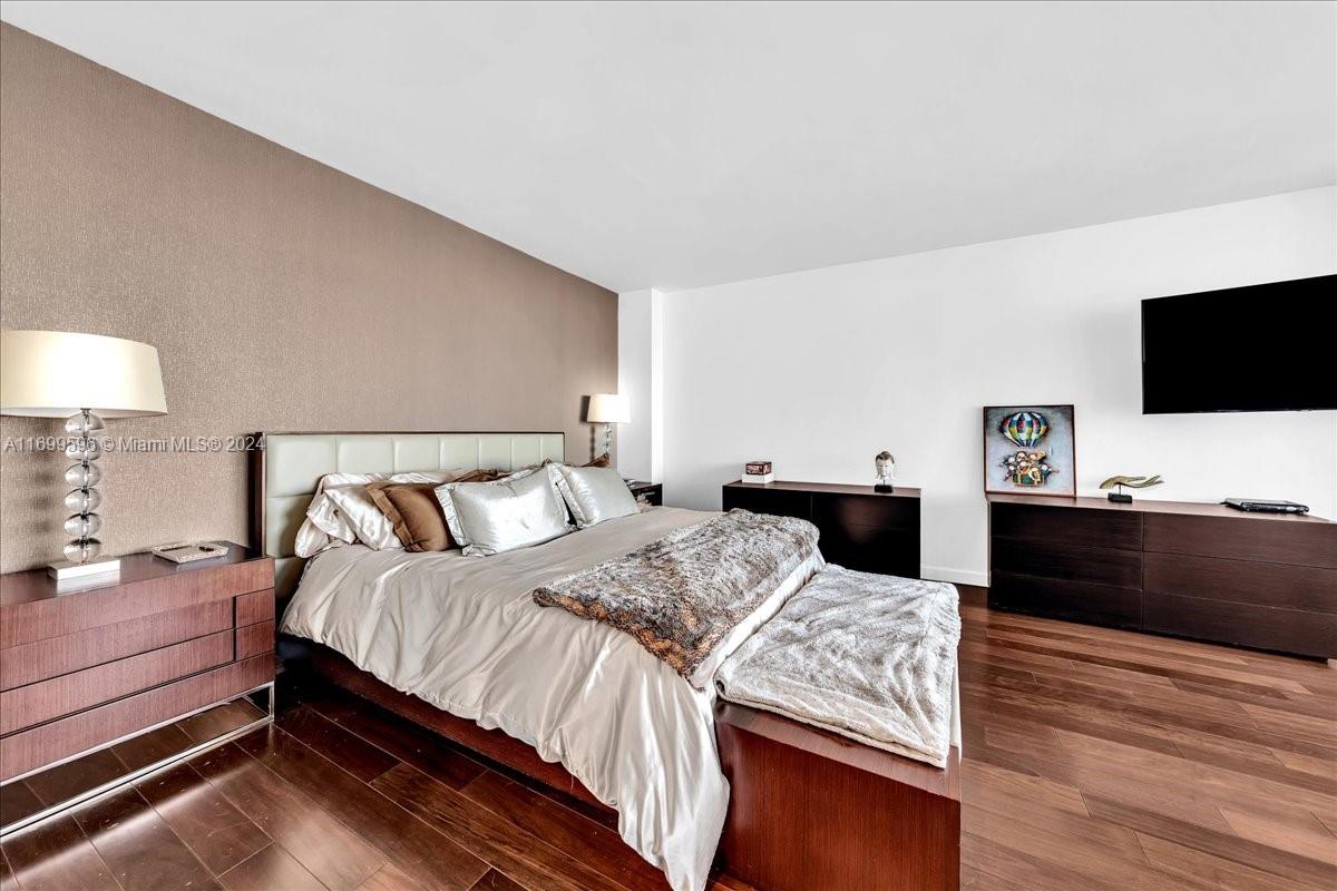 7000 ISL BLVD WILLIAMS IS - Residential