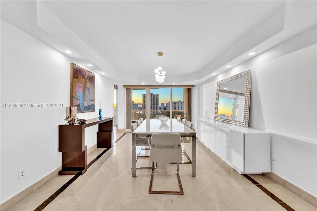 7000 ISL BLVD WILLIAMS IS - Residential