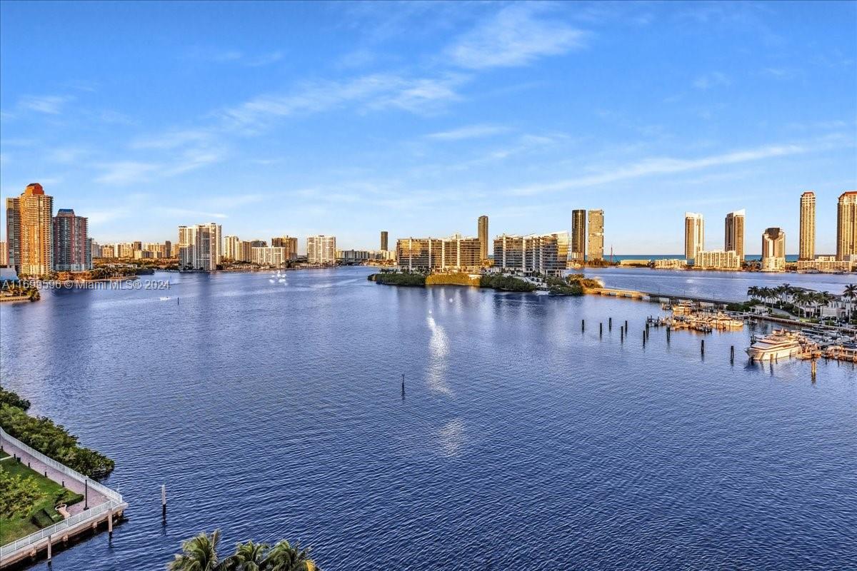 7000 ISL BLVD WILLIAMS IS - Residential