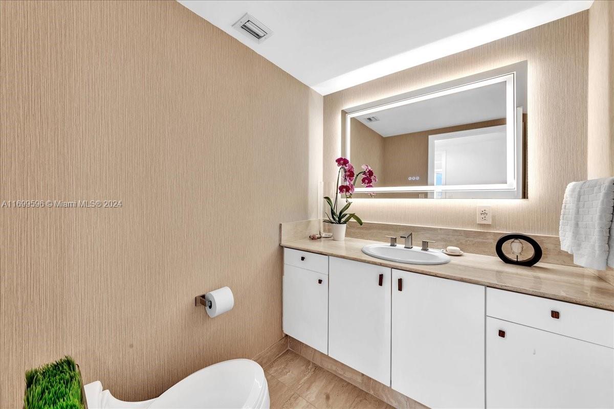 7000 ISL BLVD WILLIAMS IS - Residential