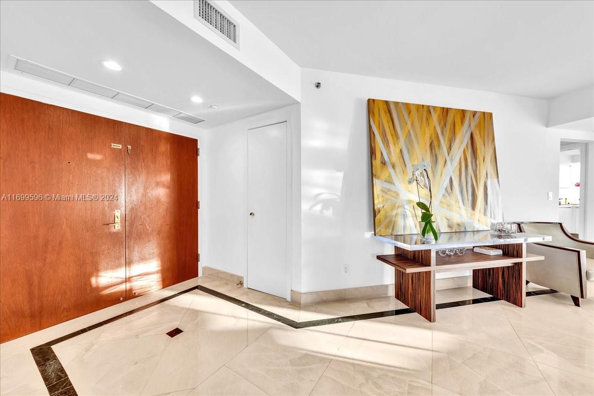 7000 ISL BLVD WILLIAMS IS - Residential