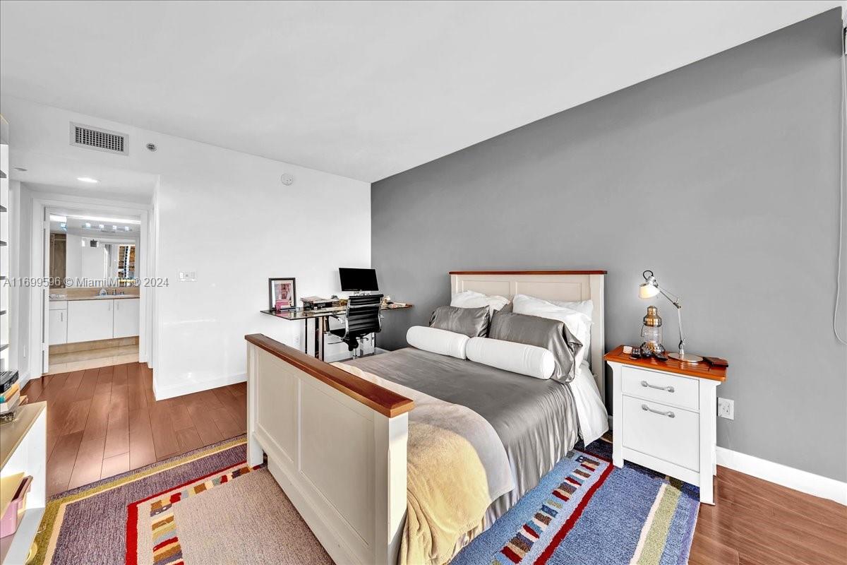 7000 ISL BLVD WILLIAMS IS - Residential