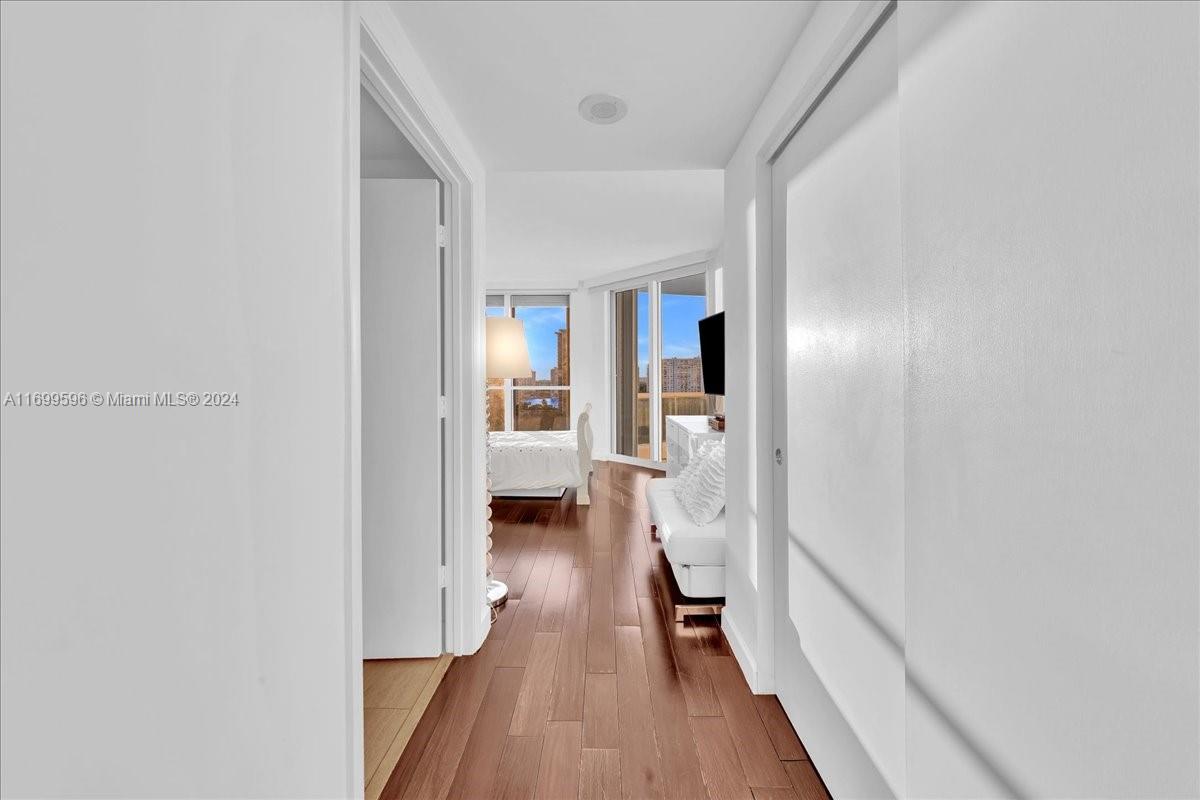 7000 ISL BLVD WILLIAMS IS - Residential