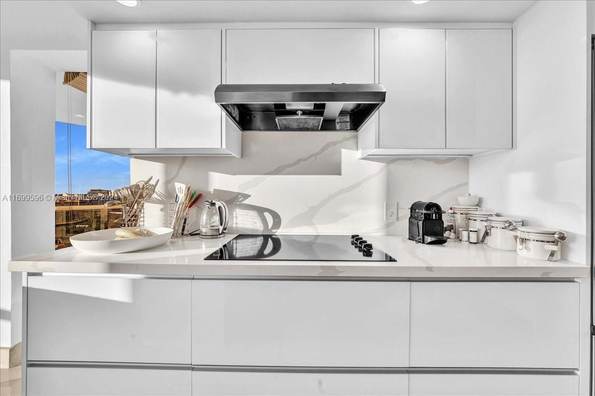 7000 ISL BLVD WILLIAMS IS - Residential