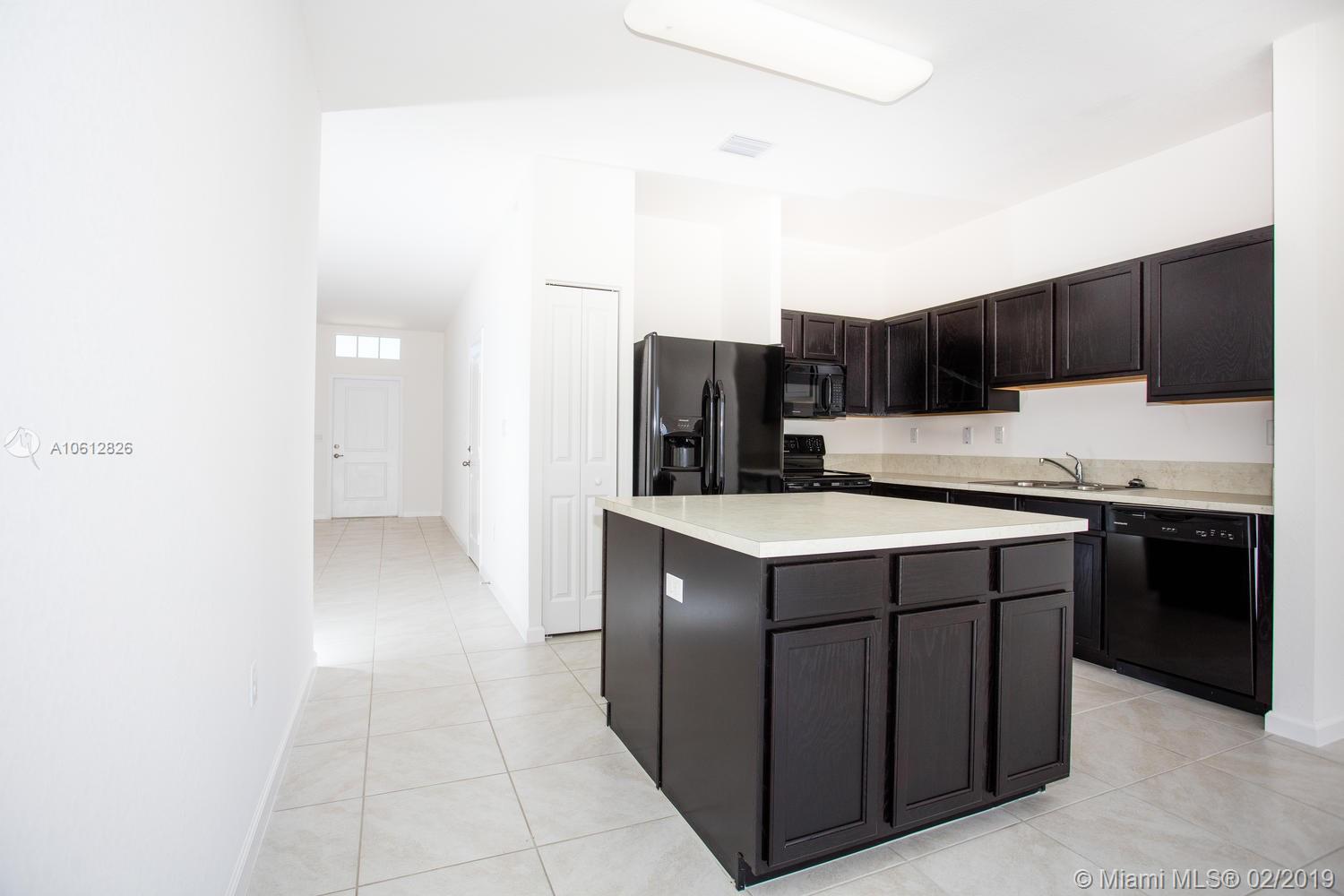 BAY GARDENS - Residential